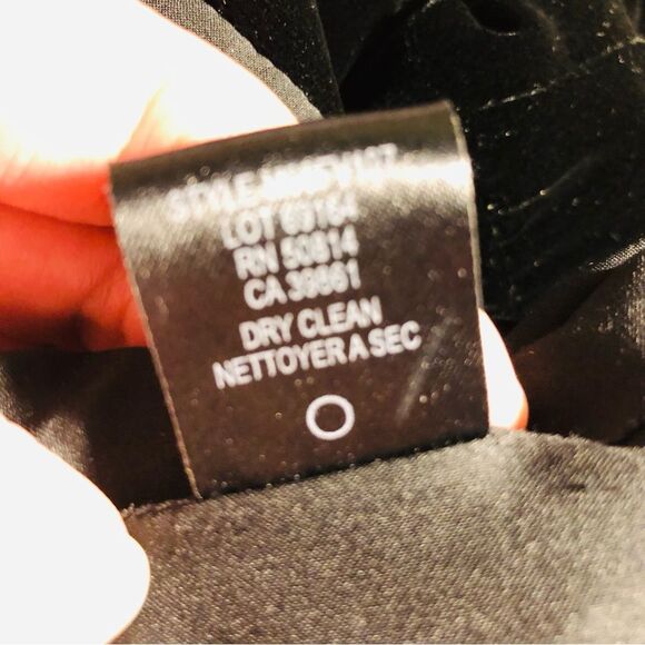 TAHARI WOMEN'S JACKET BLAZER BLACK VELOUR SIZE SMALL COLLARED 3/4 SLEEVE SILK - Picture 13 of 13